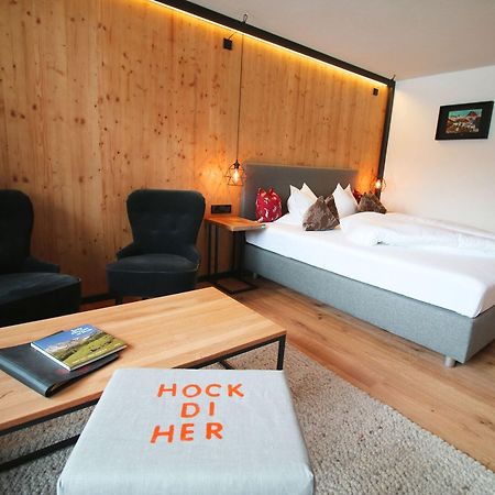 Berghotel Basur - Das Schihotel Am Arlberg Flirsch Exterior photo
