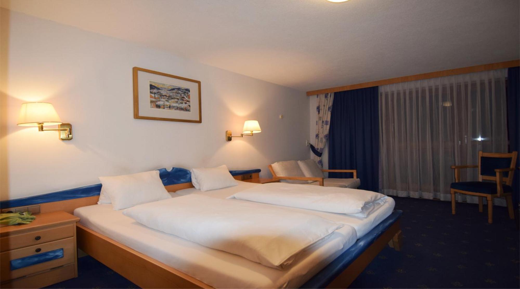 Berghotel Basur - Das Schihotel Am Arlberg Flirsch Room photo
